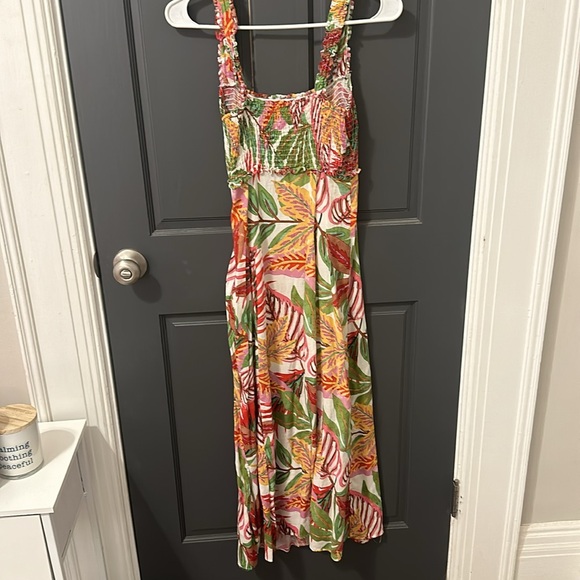 Zara floral dress - Picture 2 of 3
